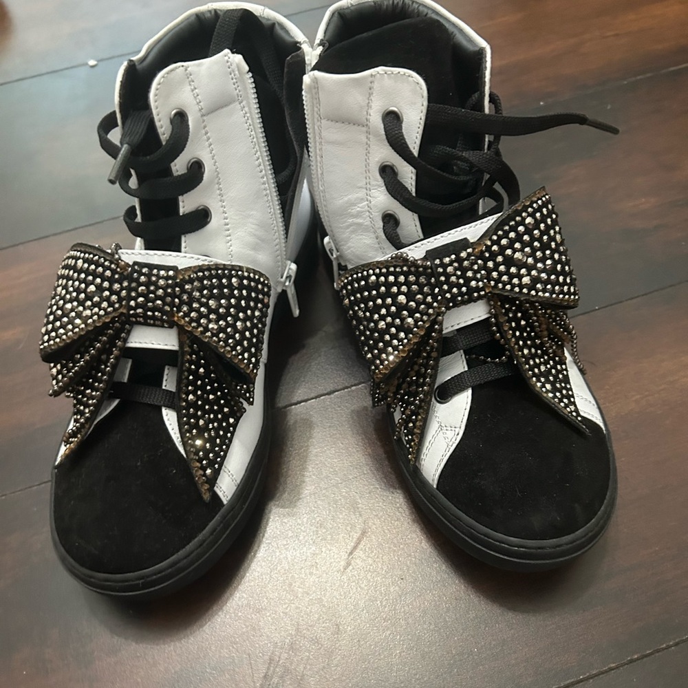 Missouri Made in Italy shoes size 32 Authentic